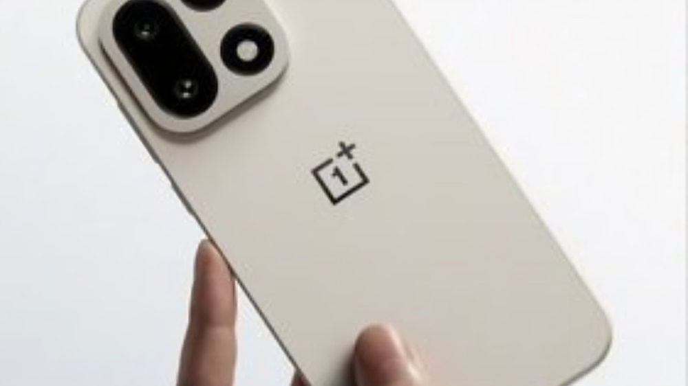 OnePlus 15 Sand Storm